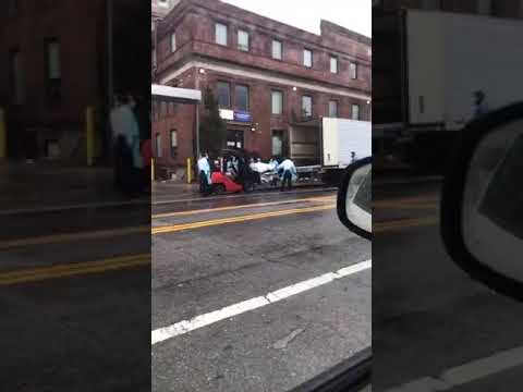 Bodies being loaded into freezer truck in Brooklyn NY Covid 19 coronavirus