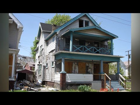 Buying An $30,000 House: Inside America's Cheap Old Houses